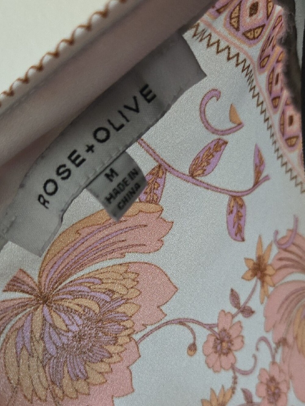 Rose & Olive Pink Floral V-Neck Kimono Blouse - Picture 4 of 4